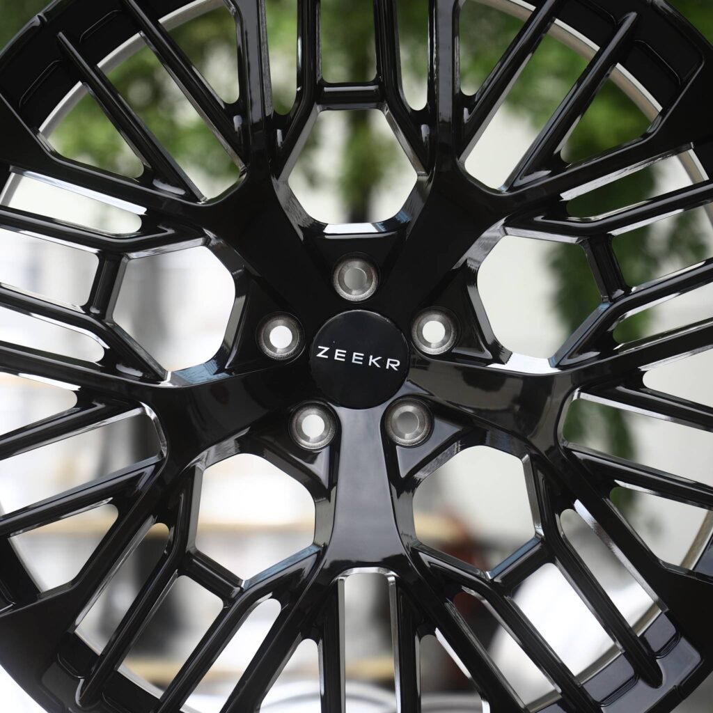 5x108 wheels – Gloss Black Y-Spoke Mesh (Zeekr OEM-Style), side view