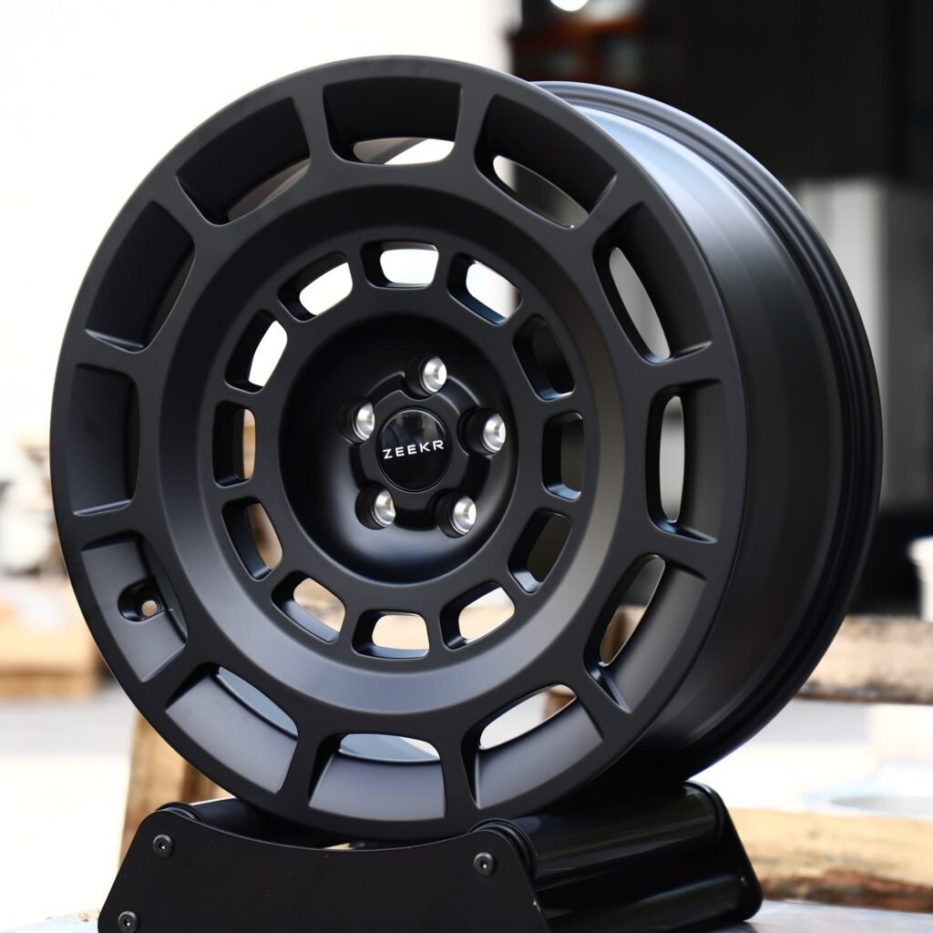 Zeekr 007 wheels – Satin Black Windowed Disc (Zeekr OEM-Style), angled view